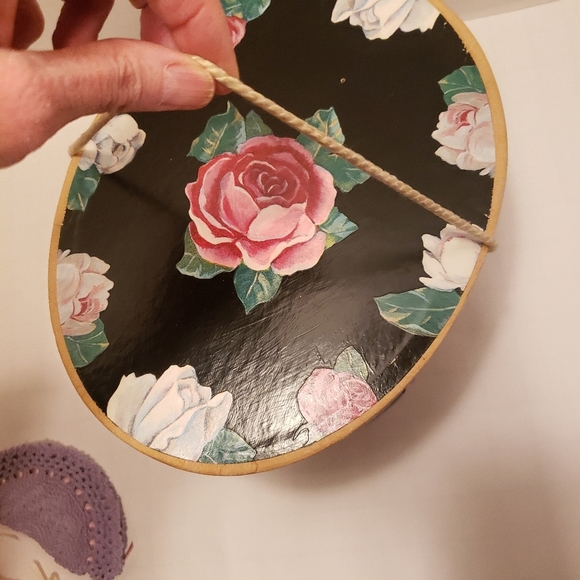 Decoupaged Upcycled Vintage Oval Box , Black with Roses - Picture 6 of 12